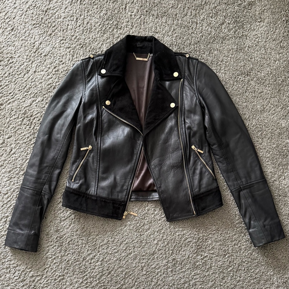 Merciano by GUESS women’s black leather biker jacket size XS